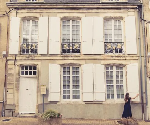 La Maison De La Liberte Jules Verne